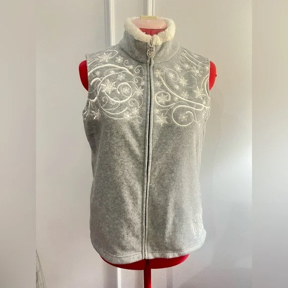 Croft & Barrow Gray Fleece Vest with Snowflake Embroidered Design small festive - Picture 1 of 10